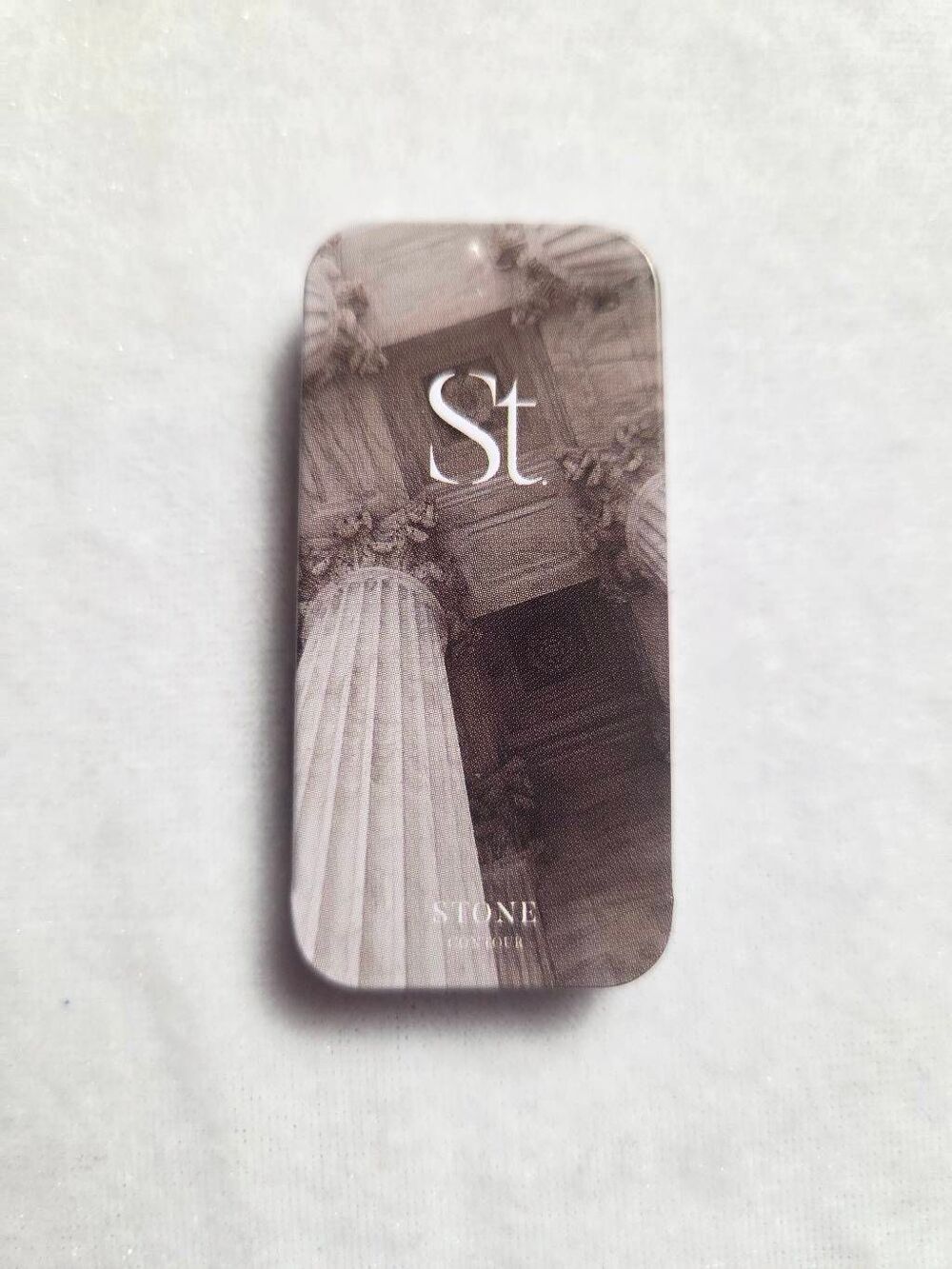 Seint Stone Contour Tin 4g New w/Out Box